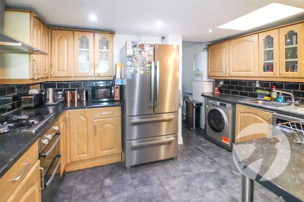 Property photo 2 of 13 Picture No. 03