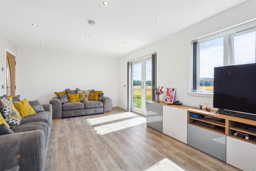 Property photo 3 of 35 Possible Beachfield Longleys Meigle Blairgowrie Ph