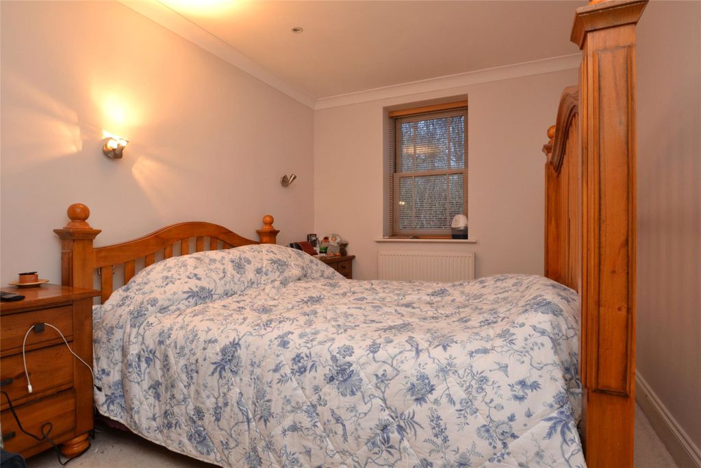 Property photo 2 of 8 Master Bedroom