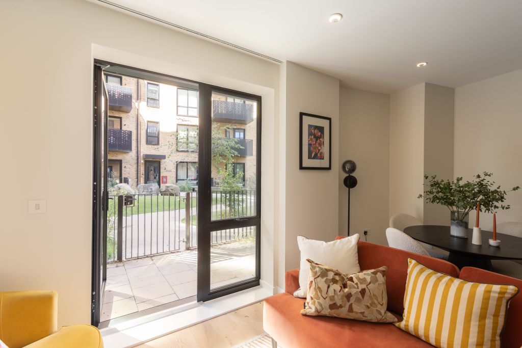 Property photo 2 of 13