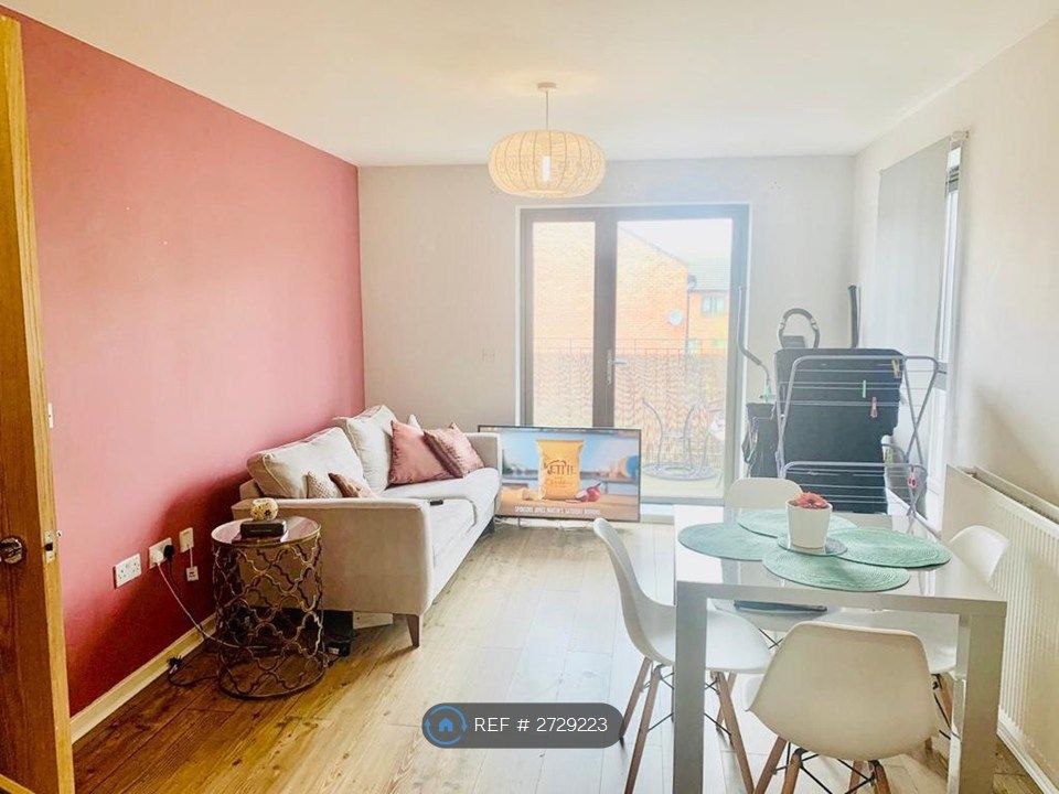 Property photo 1 of 5 Lounge