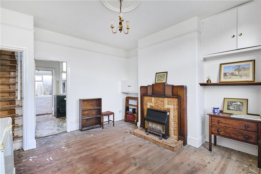 Property photo 2 of 11 Sitting Room