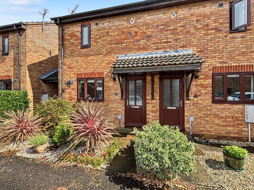 Property photo 1 of 11