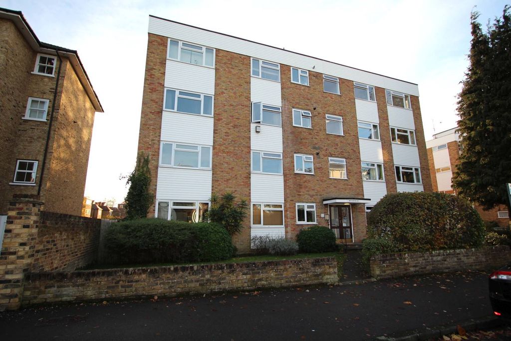 Property photo 1 of 8