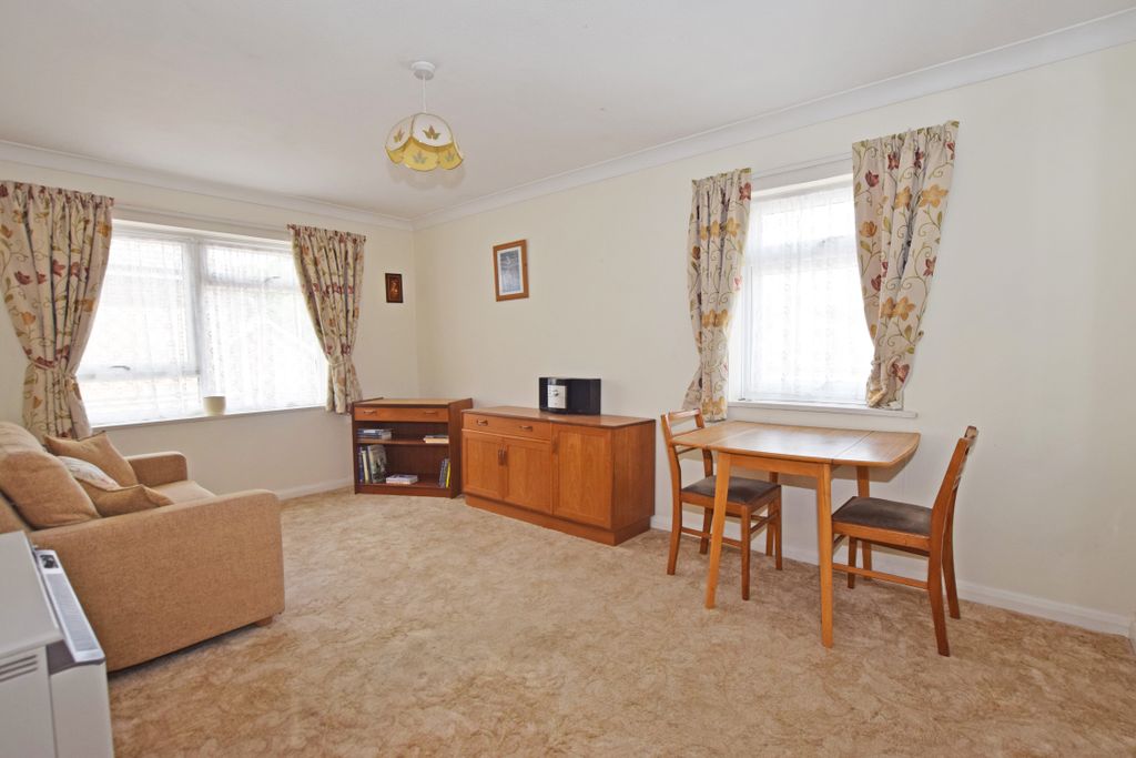 Property photo 2 of 10 Photo 13