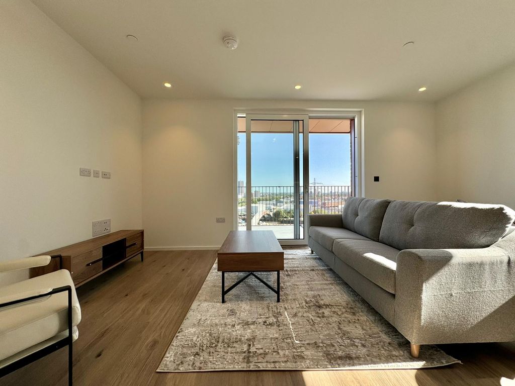 Property photo 3 of 15 Gallery