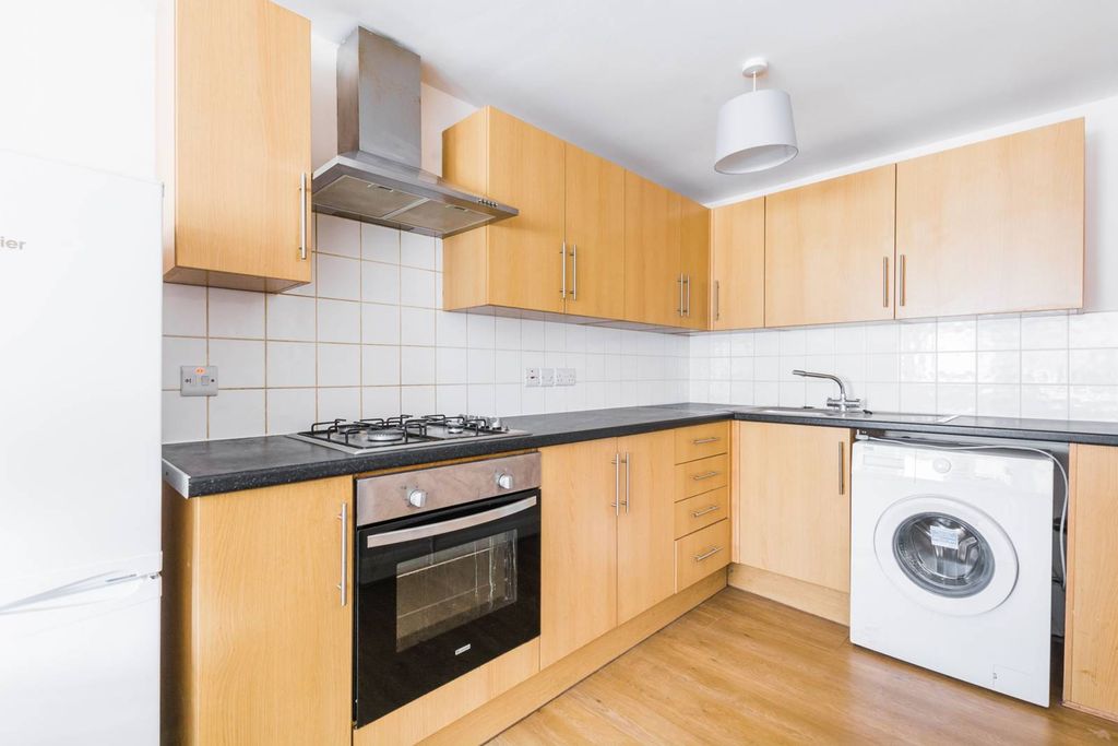 Property photo 2 of 7