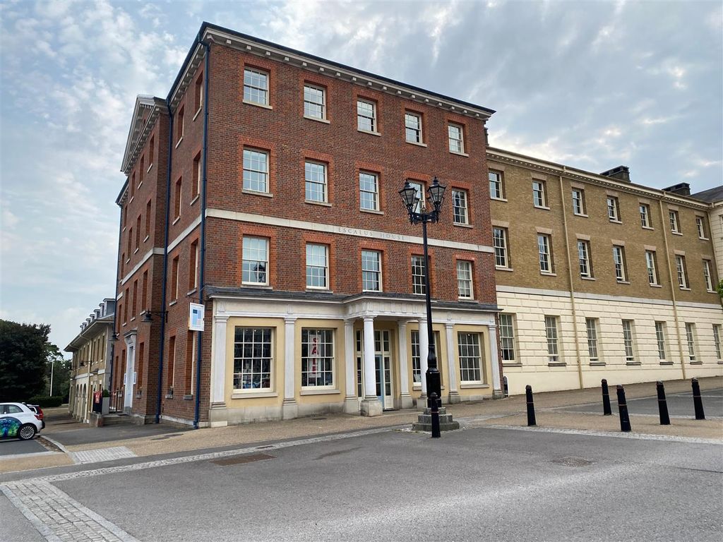 Property photo 1 of 8 External.Jpg