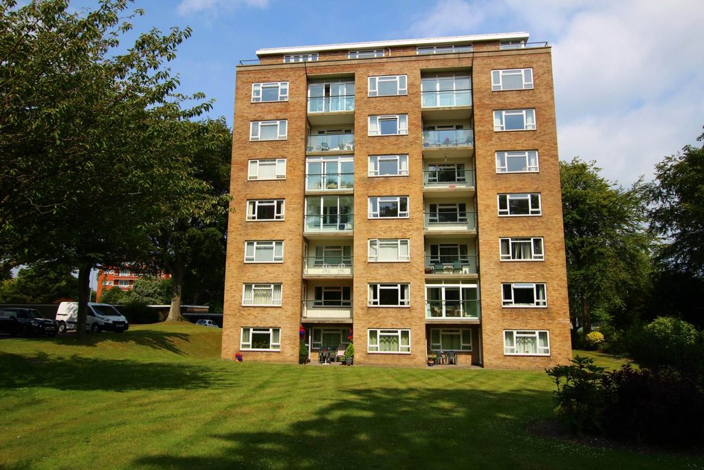 Property photo 1 of 9