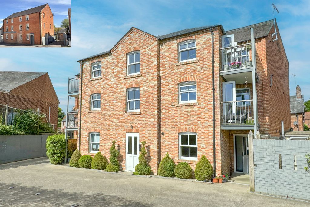 Property photo 1 of 12 1 Copy.Jpg