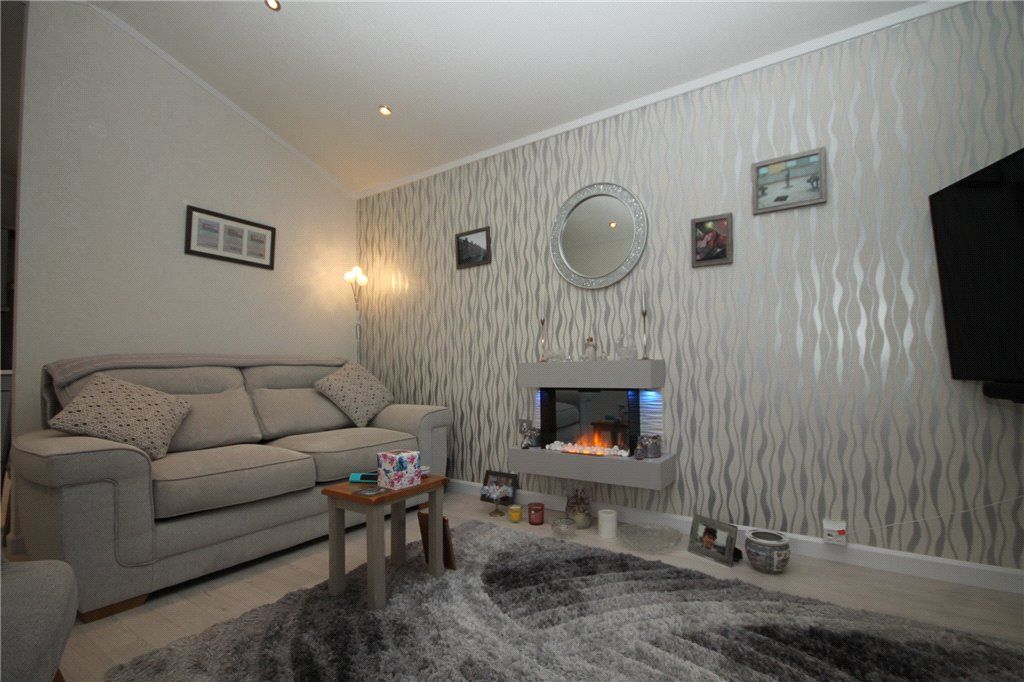 Property photo 2 of 24 Picture No. 20