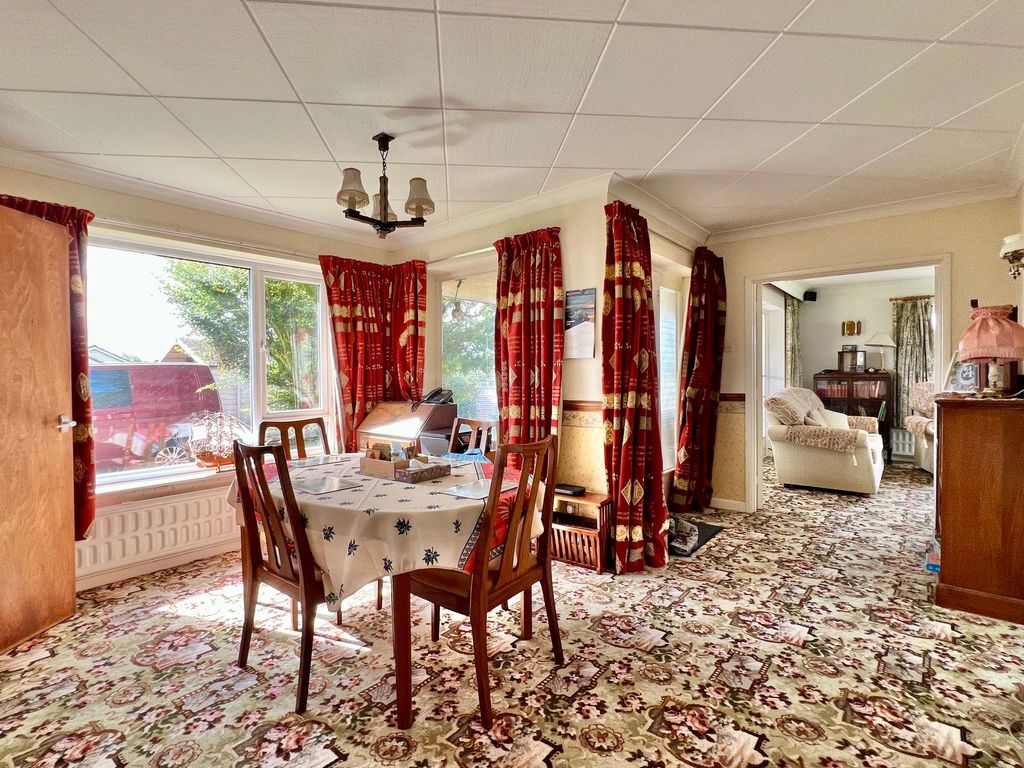 Property photo 3 of 22 Dining Room