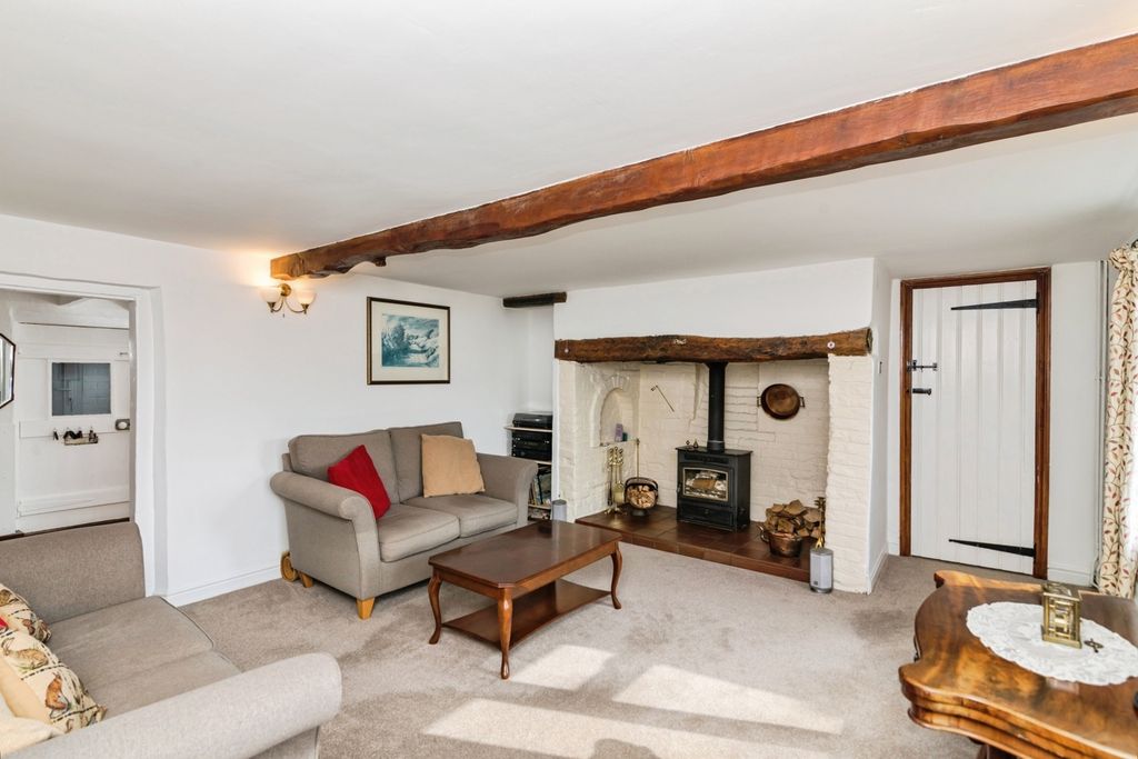 Property photo 3 of 27 Sitting Room