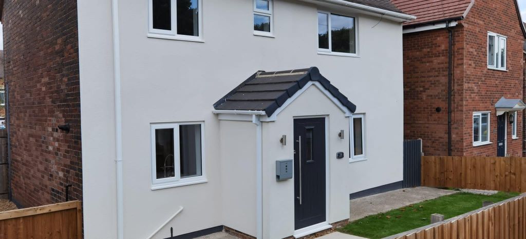 Property photo 1 of 12 Cover