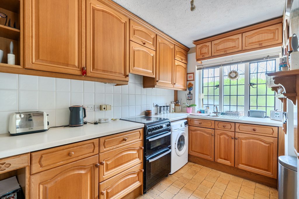 Property photo 3 of 24