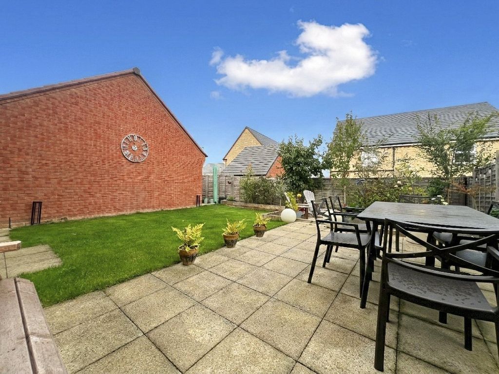 Property photo 2 of 18 Picture No. 05