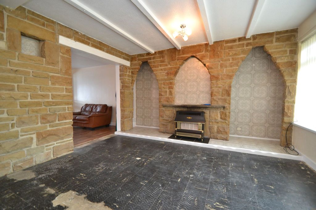 Property photo 2 of 21 Photograph 8