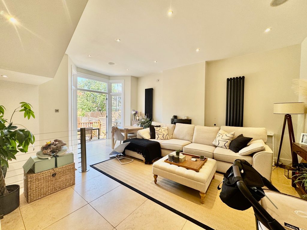 Property photo 1 of 14 1