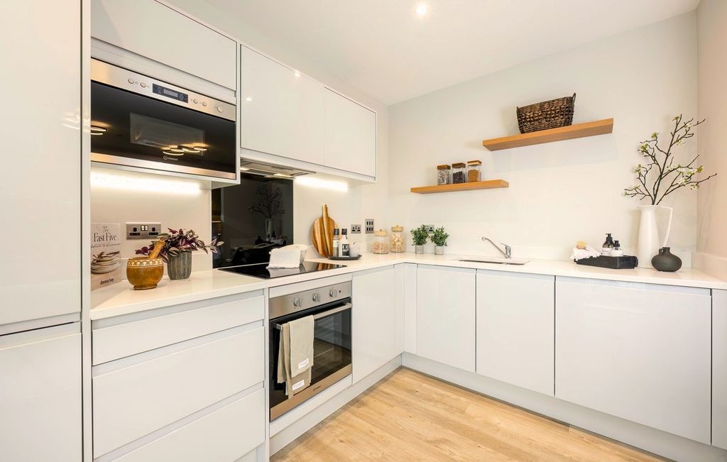 Property photo 2 of 14 Fairview New Homes - Zoopla -