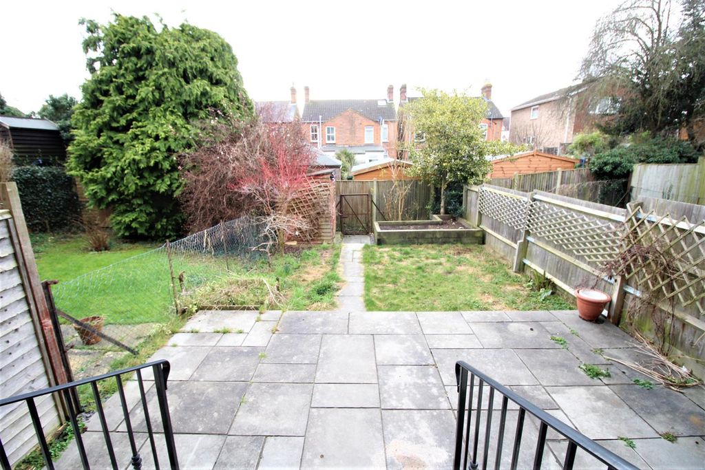 Property photo 3 of 9