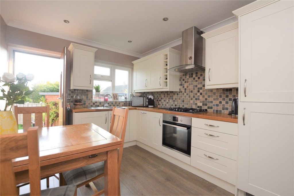 Property photo 3 of 13 Picture No. 06