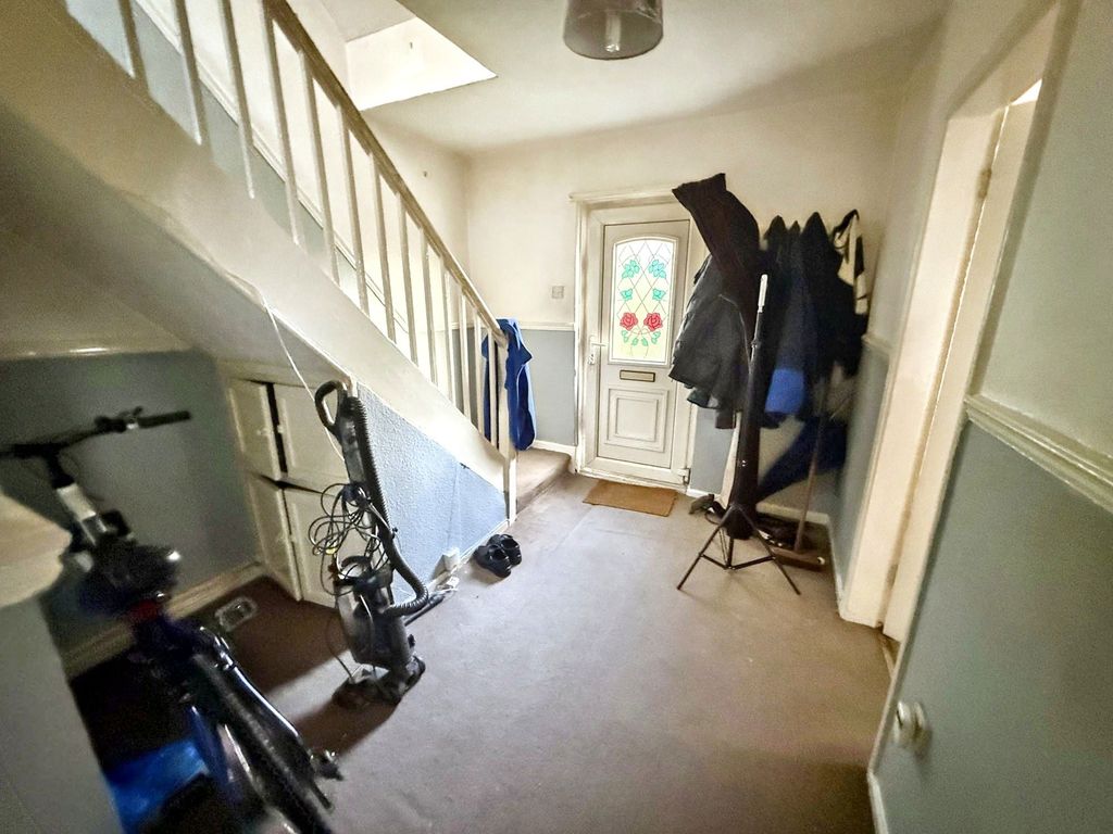 Property photo 3 of 18