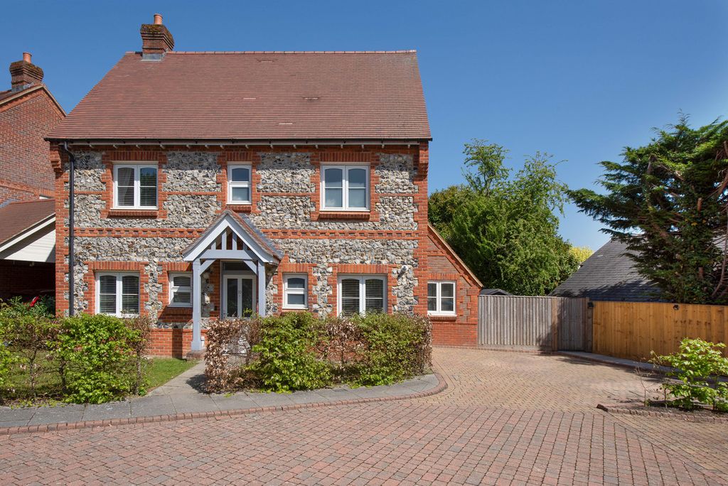 Property photo 1 of 19