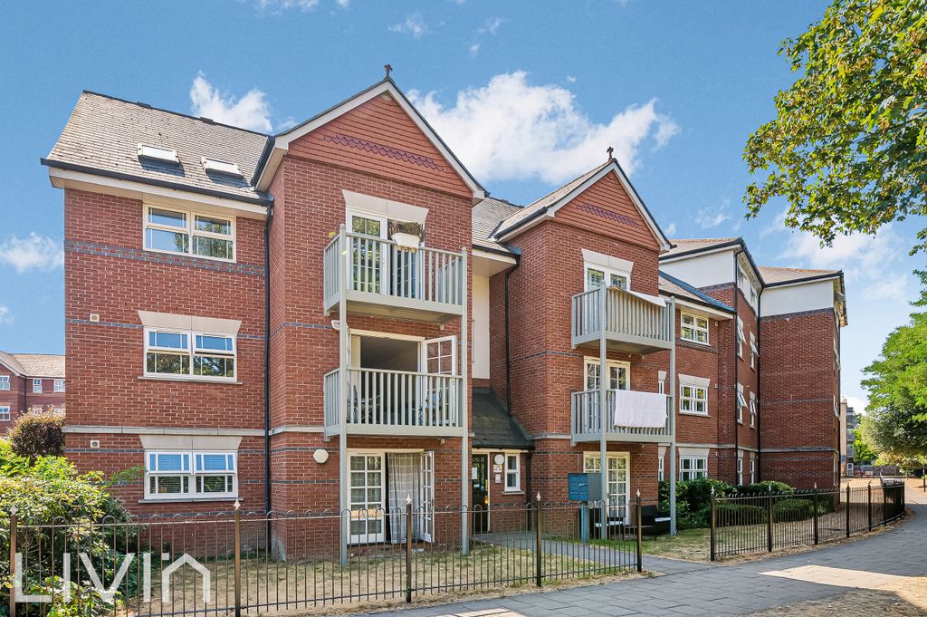 Property photo 1 of 12 Macmillan Way, 166-20