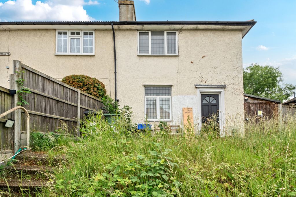 Property photo 1 of 17 External