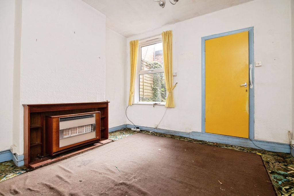 Property photo 3 of 19 Pbox-Img.Jpg