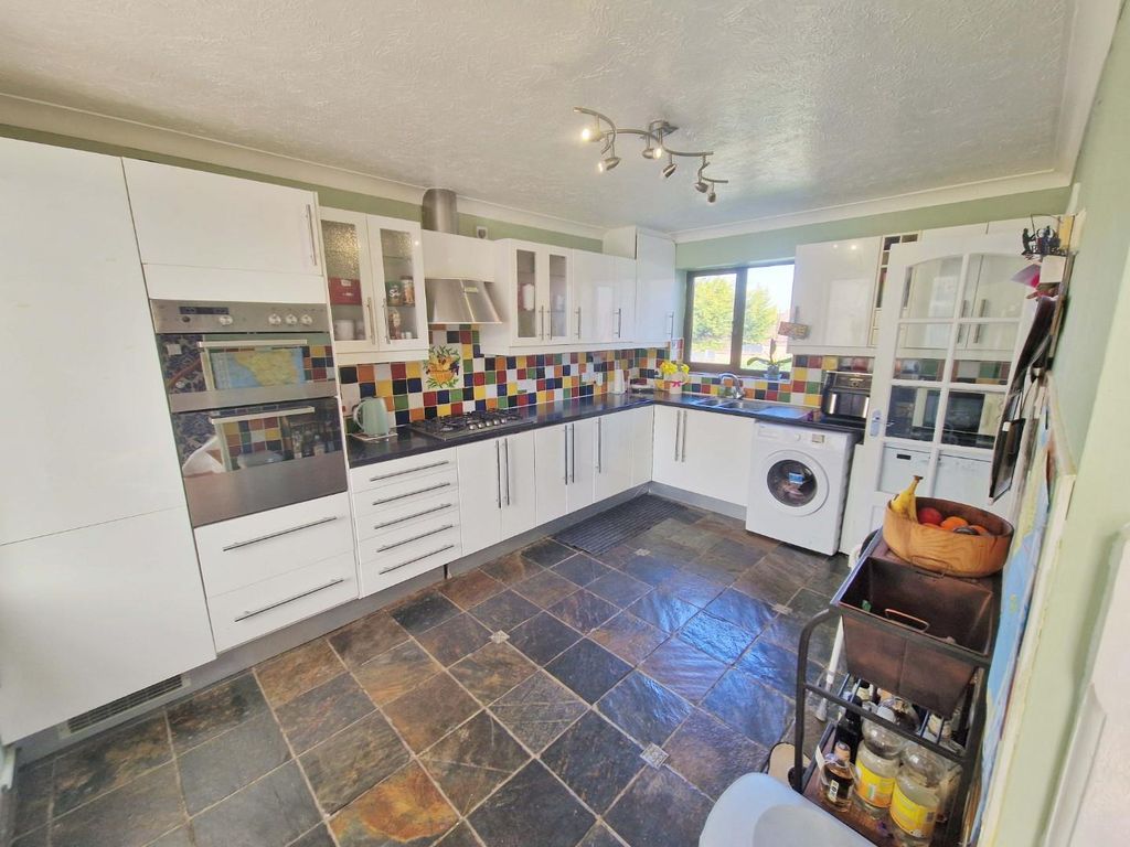 Property photo 2 of 17 20250403_154126.Jpg