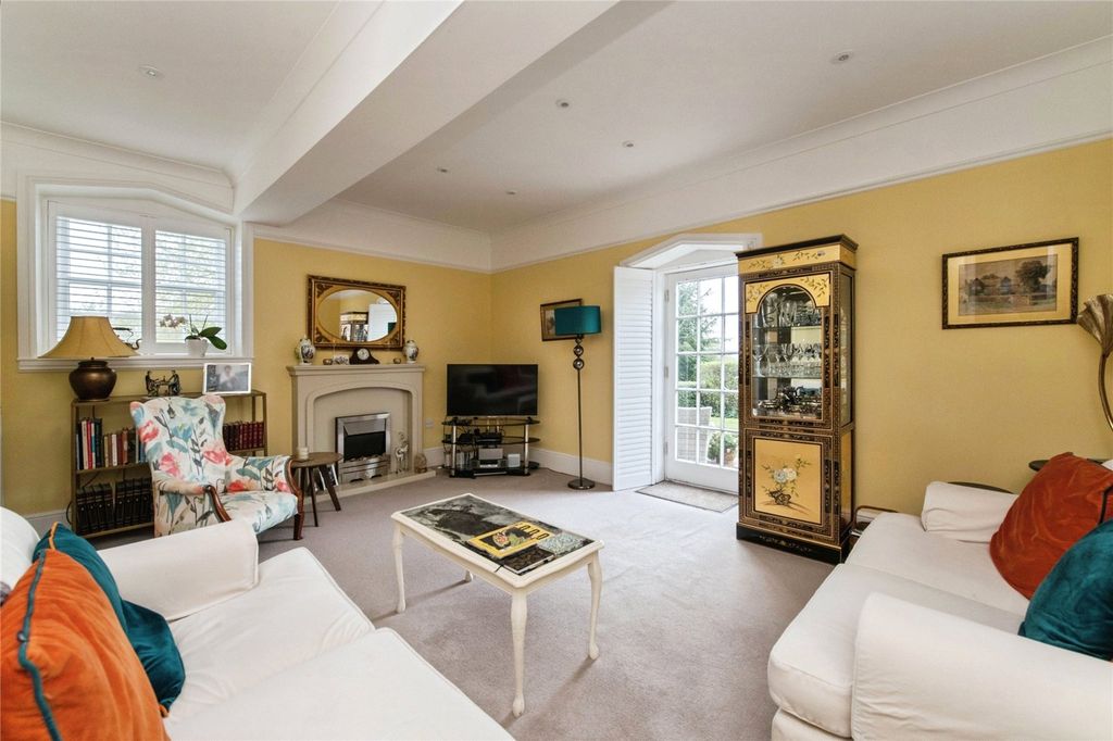 Property photo 2 of 14 Picture No. 34