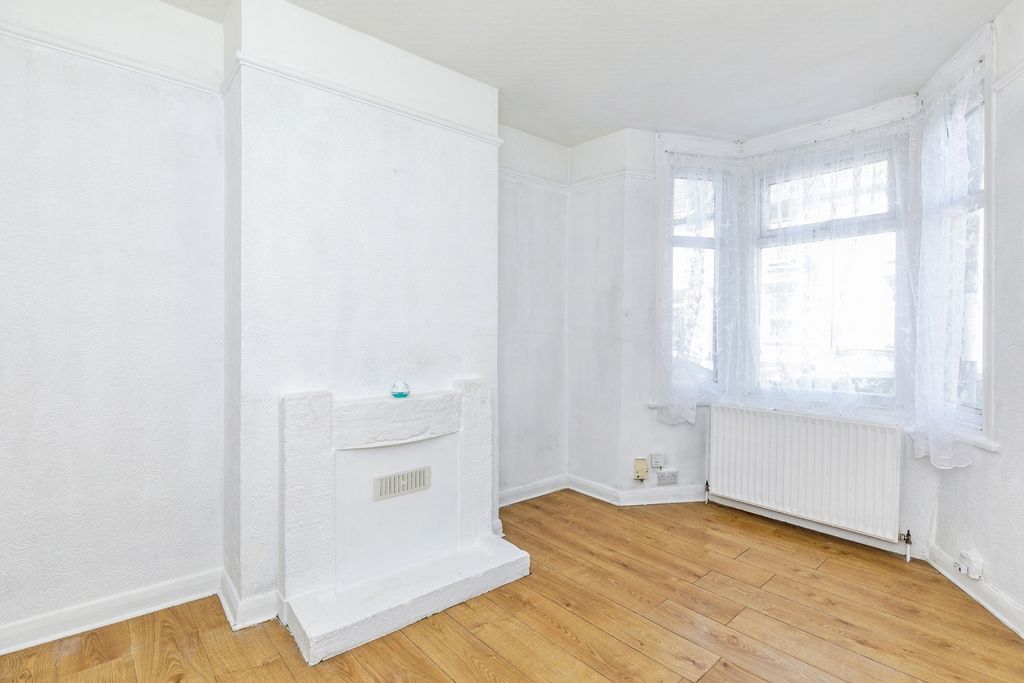 Property photo 2 of 15 Pbox-Img.Jpg