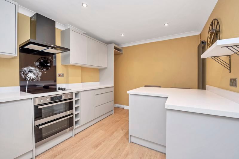 Property photo 2 of 17 Kitchen