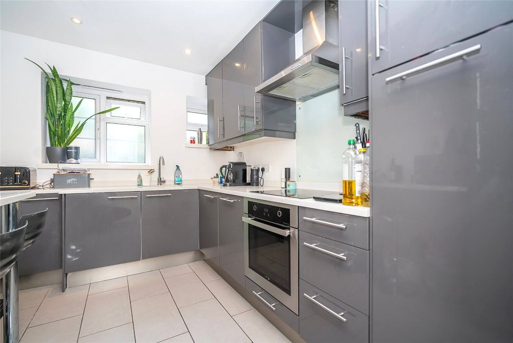 Property photo 3 of 16 Kitchen B