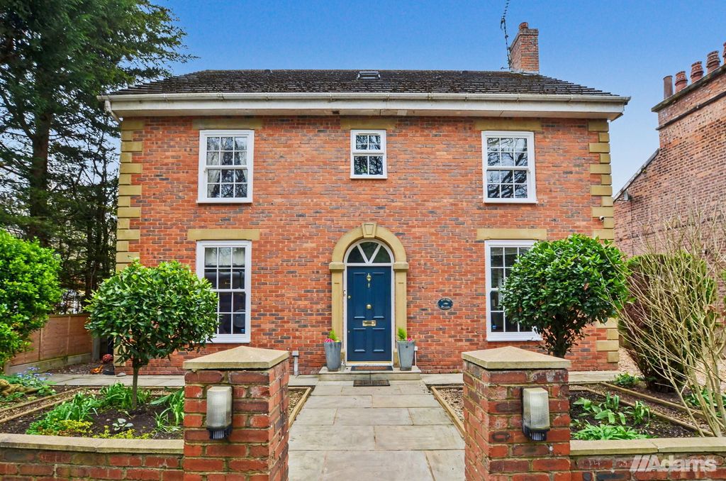 Property photo 2 of 49