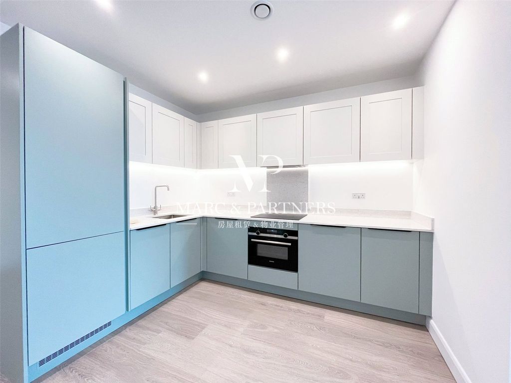 Property photo 2 of 17 Picture No. 03