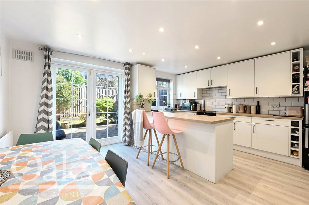 Property photo 1 of 12 Picture No. 02