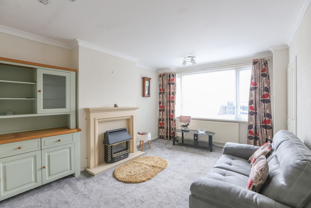 Property photo 3 of 10 3