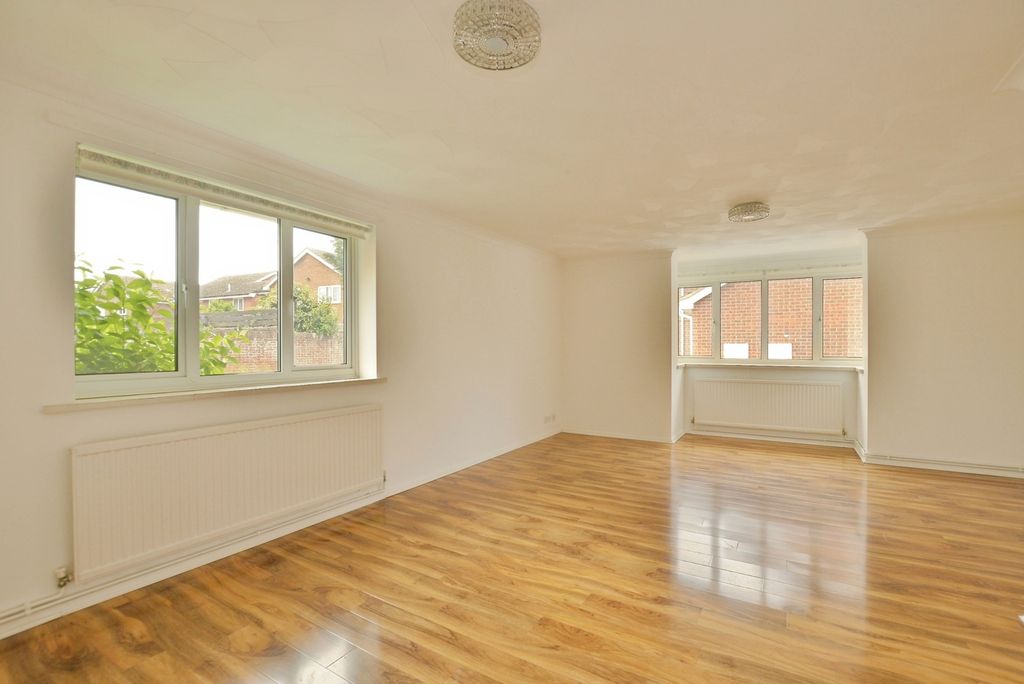 Property photo 2 of 16 Pbox-Img.Jpg