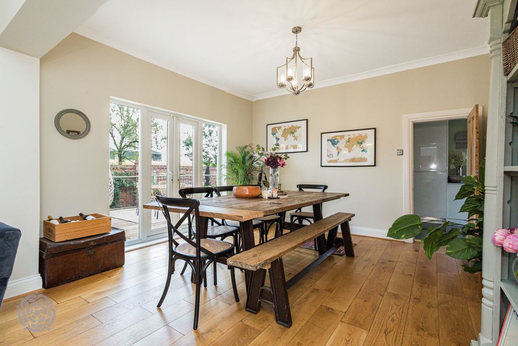 Property photo 2 of 45 Picture No. 39