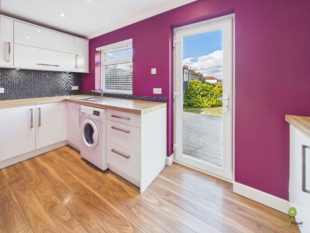 Property photo 3 of 13 Presented By Clinton Crawford Of Ewemove Bexley An