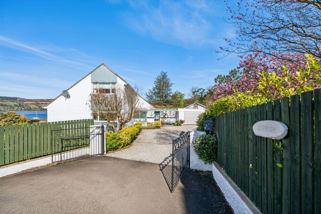 Property photo 3 of 31