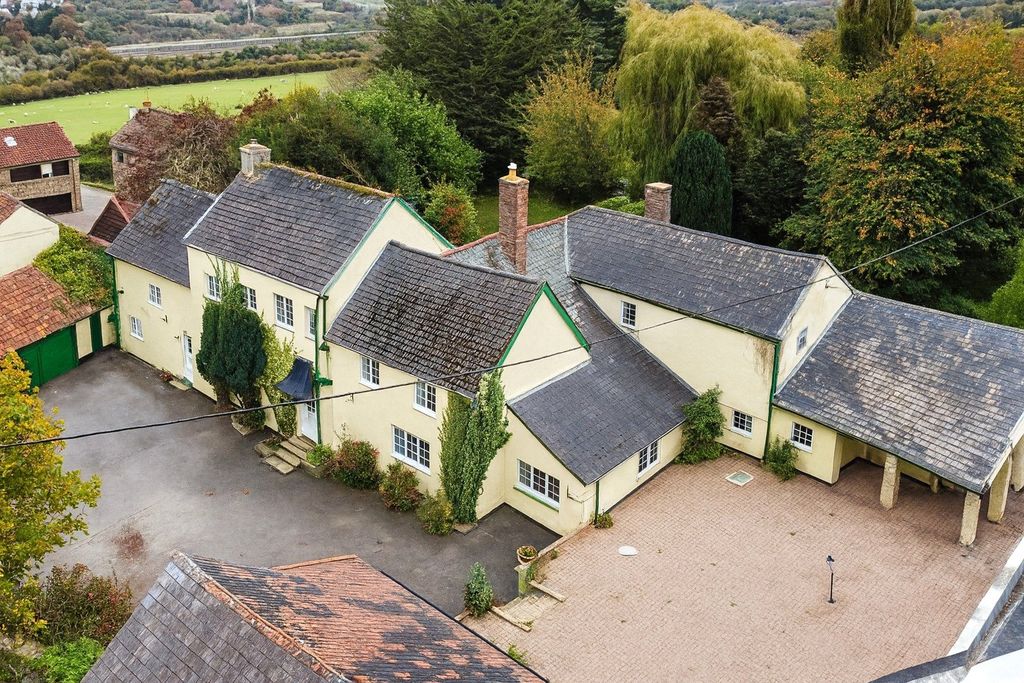 Property photo 2 of 30 Picture No. 29