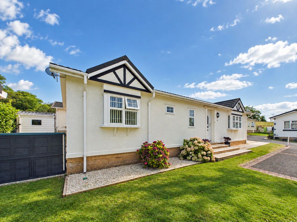 Property photo 1 of 16 Front