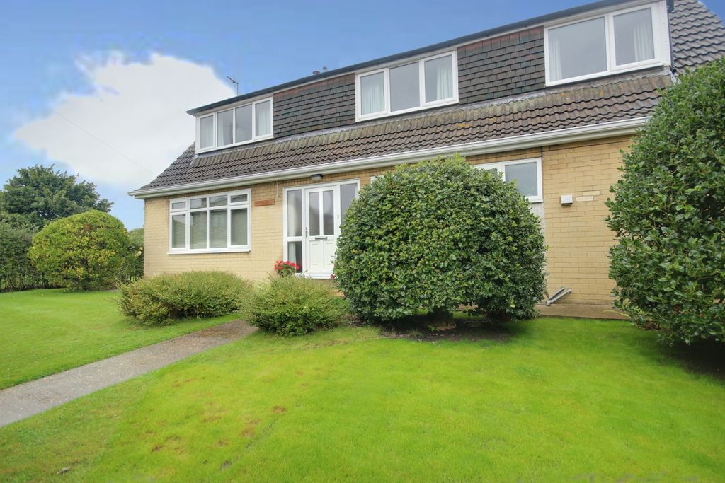 Property photo 1 of 18 1 Front Aa