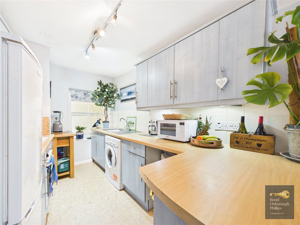 Property photo 2 of 14 Picture No. 01