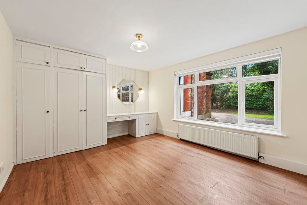 Property photo 3 of 14 Bedroom