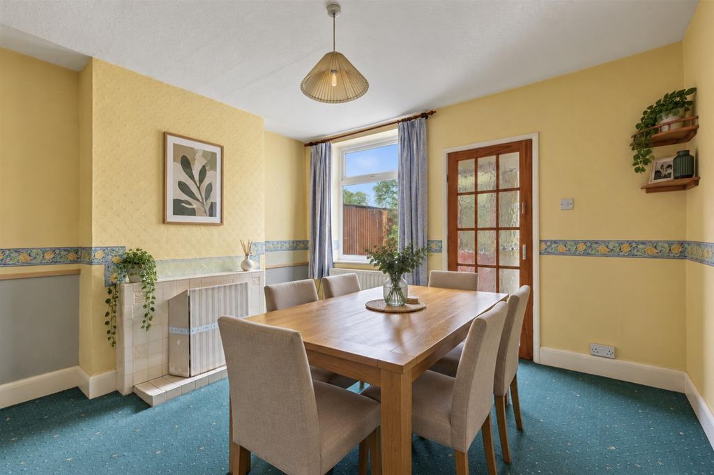 Property photo 3 of 17 Ai Dining Room.Jpeg