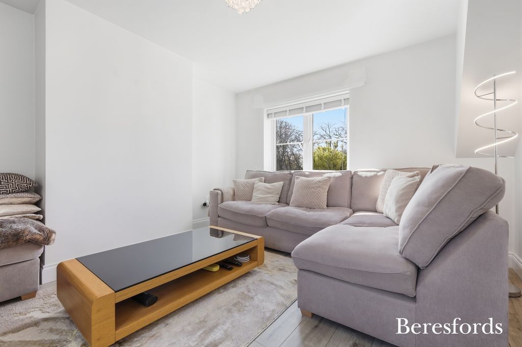 Property photo 3 of 22 Picture No. 08